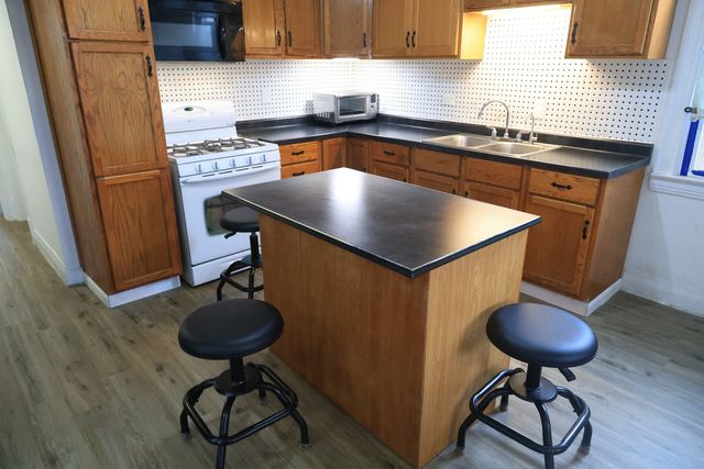 5431 W 24th Street, Cicero, IL 60804