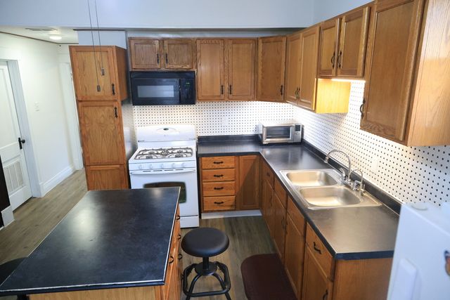 5431 W 24th Street, Cicero, IL 60804