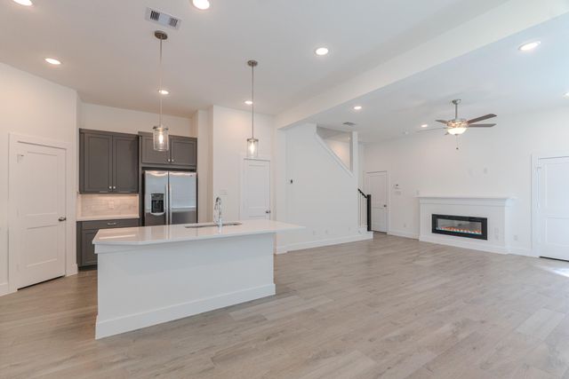 568 Red Cascade Trail, Willis, TX 77318