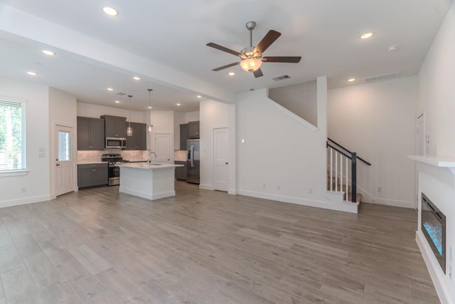 568 Red Cascade Trail, Willis, TX 77318
