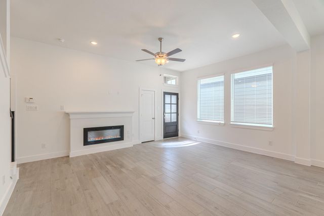 568 Red Cascade Trail, Willis, TX 77318