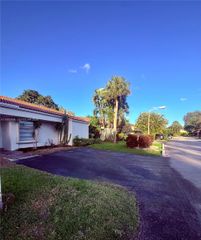 6937 Tiburon Cir 105, Boca Raton, FL 33433