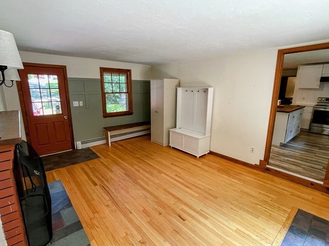 171 Yew Street, Douglas, MA 01516