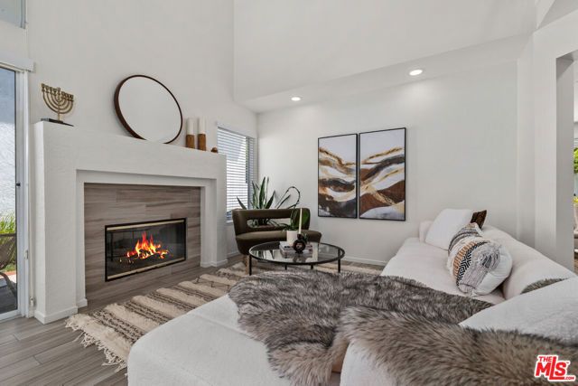 24672 Calle Largo, Calabasas, CA 91302