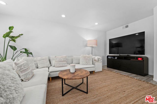 24672 Calle Largo, Calabasas, CA 91302