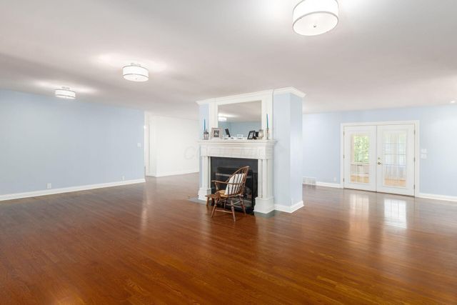 5809 Olentangy Boulevard, Columbus, OH 43085
