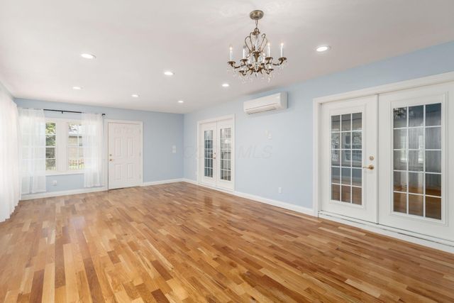 5809 Olentangy Boulevard, Columbus, OH 43085