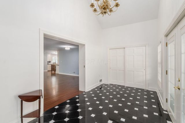 5809 Olentangy Boulevard, Columbus, OH 43085