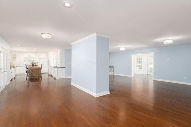 5809 Olentangy Boulevard, Columbus, OH 43085