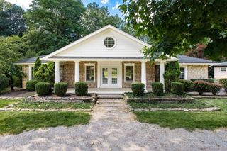 5809 Olentangy Boulevard, Columbus, OH 43085