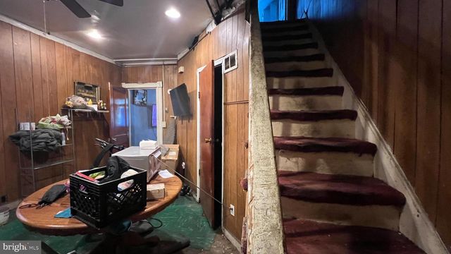 2005 FAIRLAWN AVE SE, Washington, DC 20020