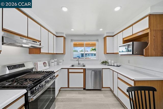 3825 Joan Ave, Concord, CA 94521