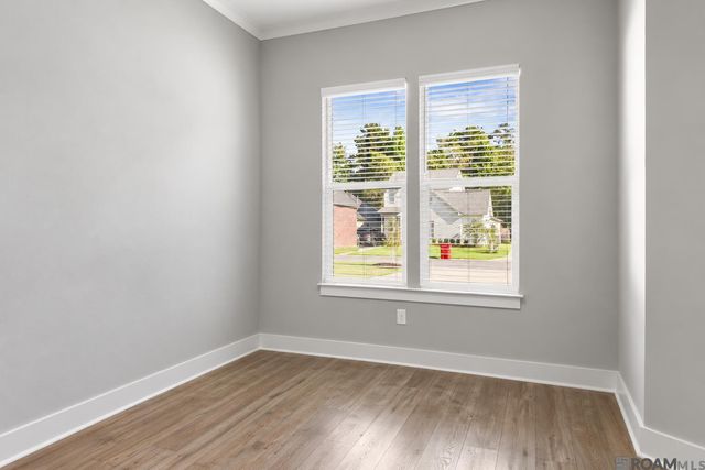 25240 Burlington Dr, Denham Springs, LA 70726