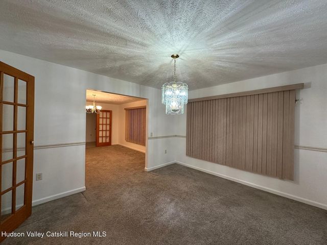 51 Canterbury Drive, Saugerties, NY 12477