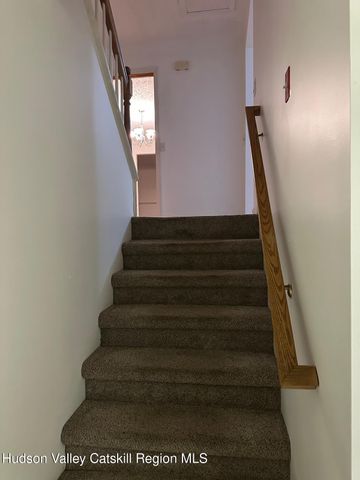 51 Canterbury Drive, Saugerties, NY 12477