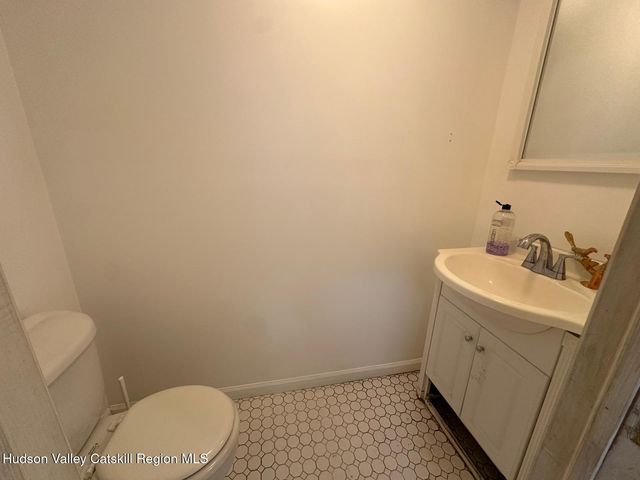 51 Canterbury Drive, Saugerties, NY 12477