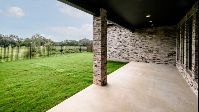 244 Melody RD, Lockhart, TX 78644