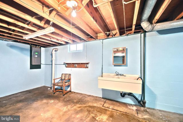 1805 N EAST ST, York, PA 17406