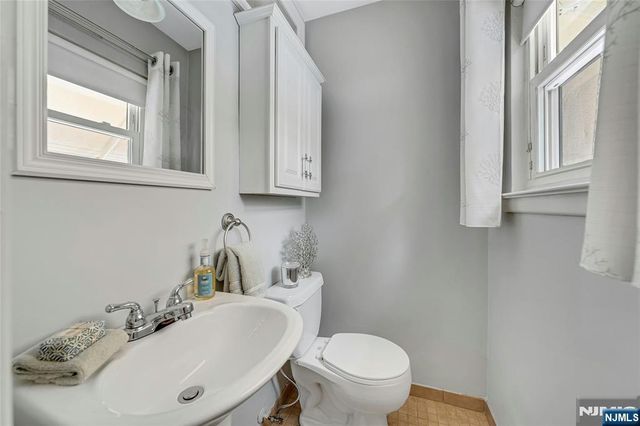 9 Fairway Avenue, Emerson, NJ 07630