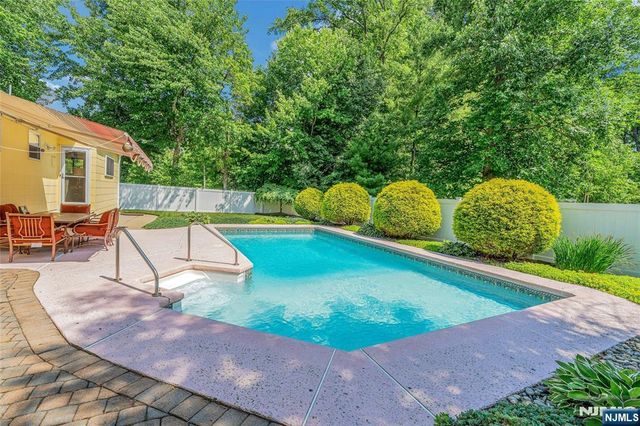 9 Fairway Avenue, Emerson, NJ 07630