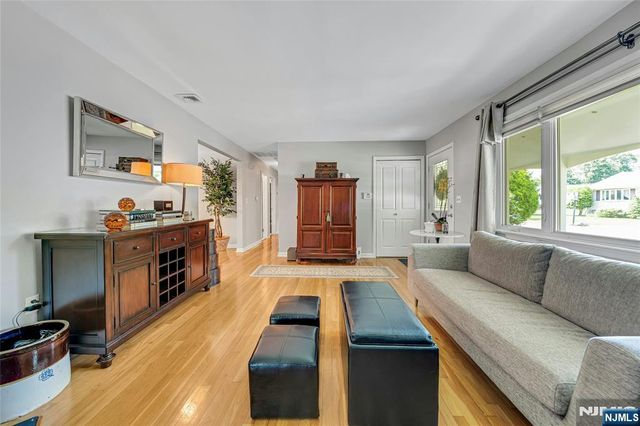 9 Fairway Avenue, Emerson, NJ 07630