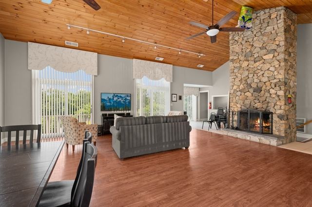 1601 Lewis O Gray Dr 1601, Saugus, MA 01906