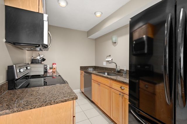 1601 Lewis O Gray Dr 1601, Saugus, MA 01906