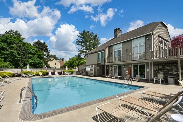 1601 Lewis O Gray Dr 1601, Saugus, MA 01906