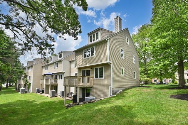 1601 Lewis O Gray Dr 1601, Saugus, MA 01906