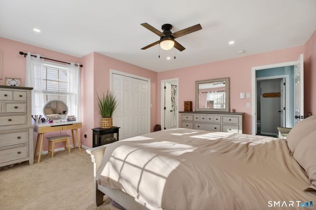 81 Founders Village 81, Clinton, CT 06413