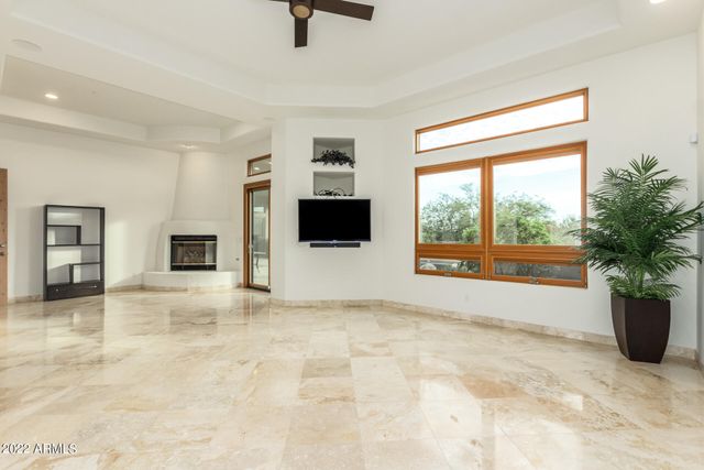 10685 E Cottontail Lane, Scottsdale, AZ 85255