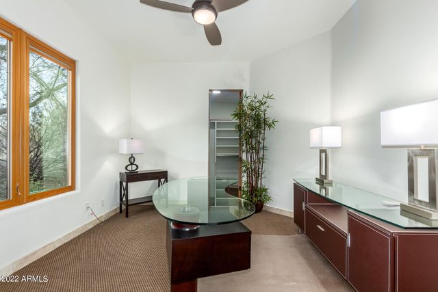 10685 E Cottontail Lane, Scottsdale, AZ 85255