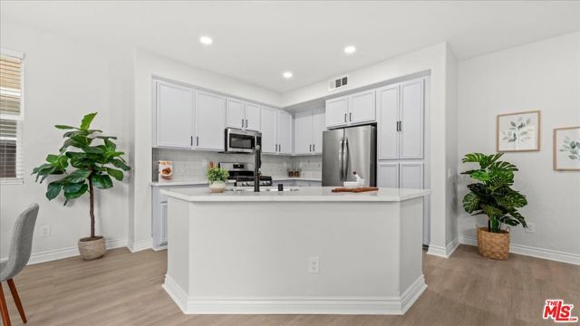 3608 W Chapman Lane, Inglewood, CA 90305