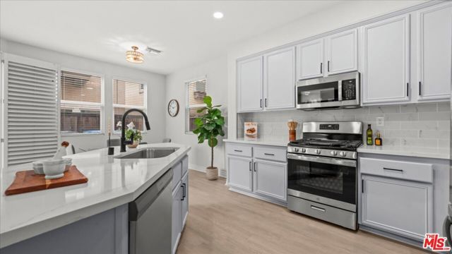 3608 W Chapman Lane, Inglewood, CA 90305