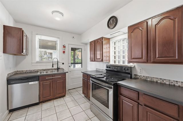 109 Clairtonica St, Crafton Heights, PA 15205