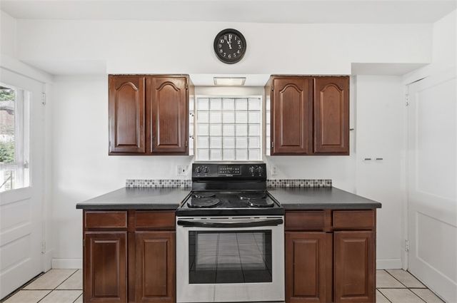 109 Clairtonica St, Crafton Heights, PA 15205