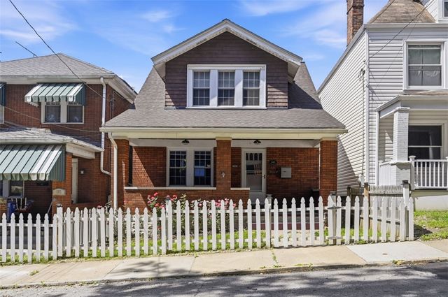 109 Clairtonica St, Crafton Heights, PA 15205