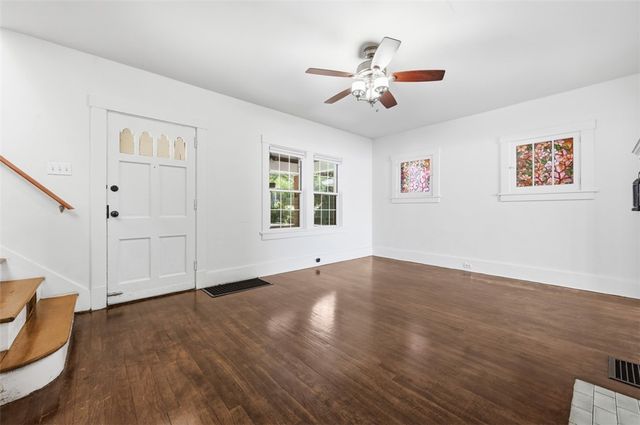109 Clairtonica St, Crafton Heights, PA 15205