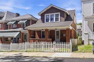 109 Clairtonica St, Crafton Heights, PA 15205