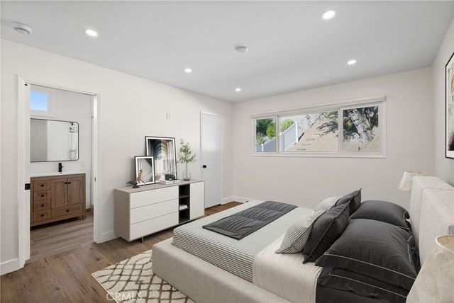 7009 Scarborough Peak, West Hills, CA 91307