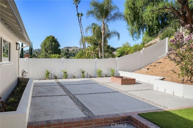 7009 Scarborough Peak, West Hills, CA 91307