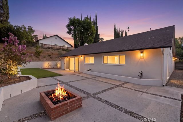 7009 Scarborough Peak, West Hills, CA 91307
