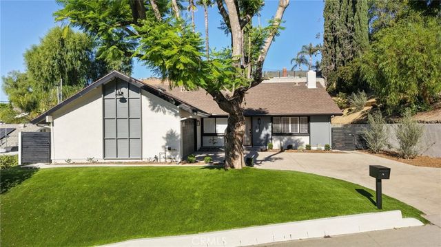 7009 Scarborough Peak, West Hills, CA 91307