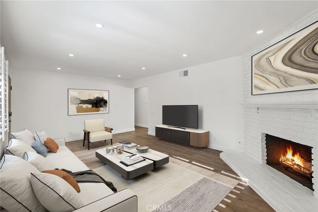 7009 Scarborough Peak, West Hills, CA 91307
