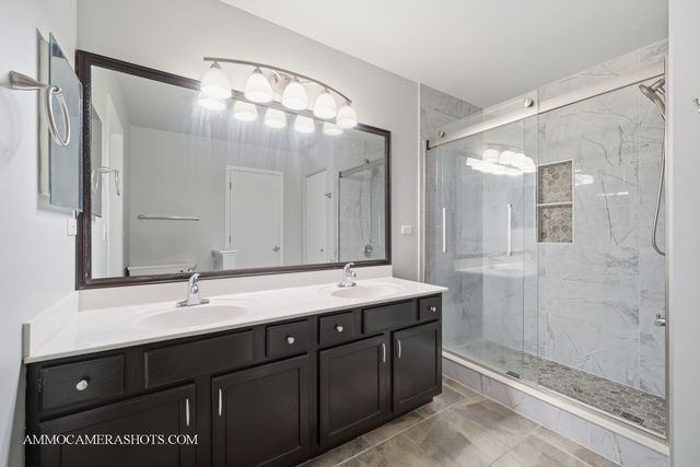 3161 Hopewell Drive, Aurora, IL 60502