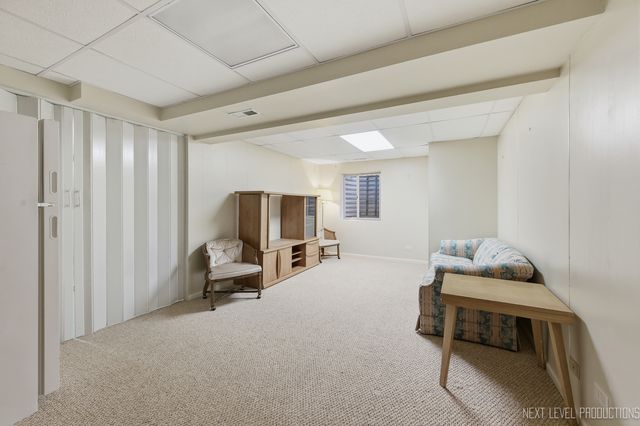 4211 Whitehall Lane, Algonquin, IL 60102