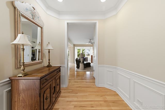 4211 Whitehall Lane, Algonquin, IL 60102