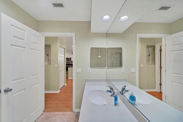 3604 54TH DRIVE W 104, Bradenton, FL 34210