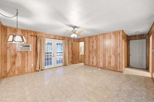 1022 CERALVO ST, San Antonio, TX 78207