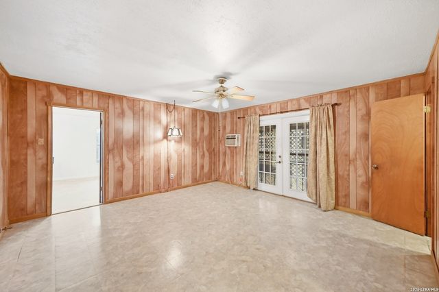 1022 CERALVO ST, San Antonio, TX 78207